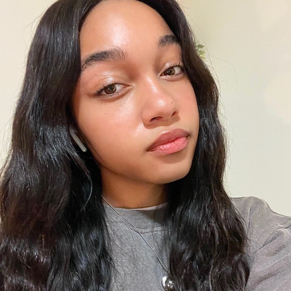 Meet your Posher, Roxie - Picture 1 of 1